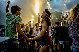 Authentic lifestyle photography of people having fun drinking natural drinks in outdoor travel destinations, shot by Florian Geiss, a Horton-Stephens photographer.