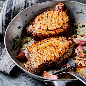 Karen Thomas, an outdoor photographer with Horton-Stephens, captures natural foody images of people cooking wholefood in London for clients.