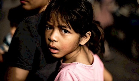 portrait of a girl in bangkok shot by Florian Geiss best London photographer with Horton-Stephens photography agency